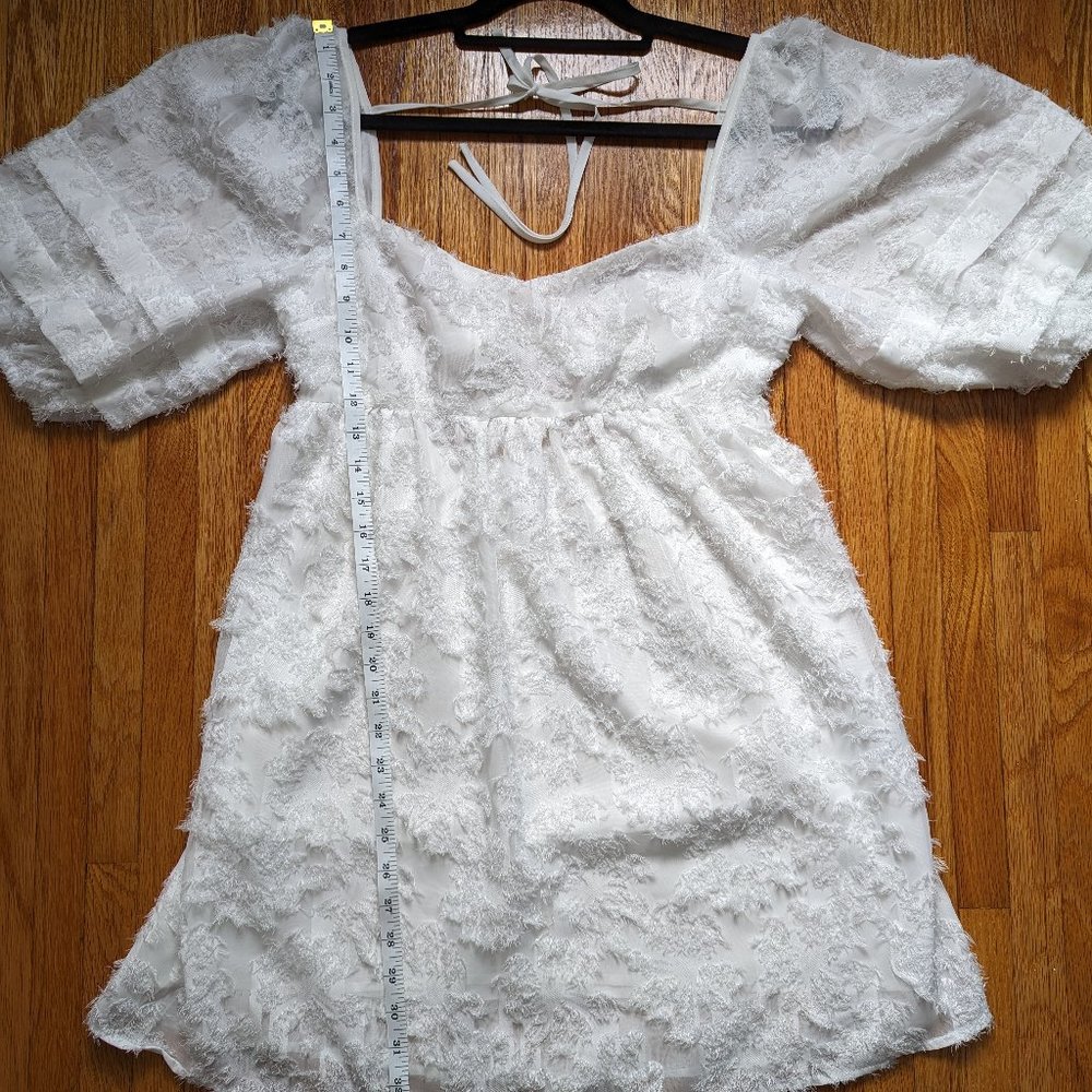 Ferne Boutique White Puff-sleeve Mini Dress